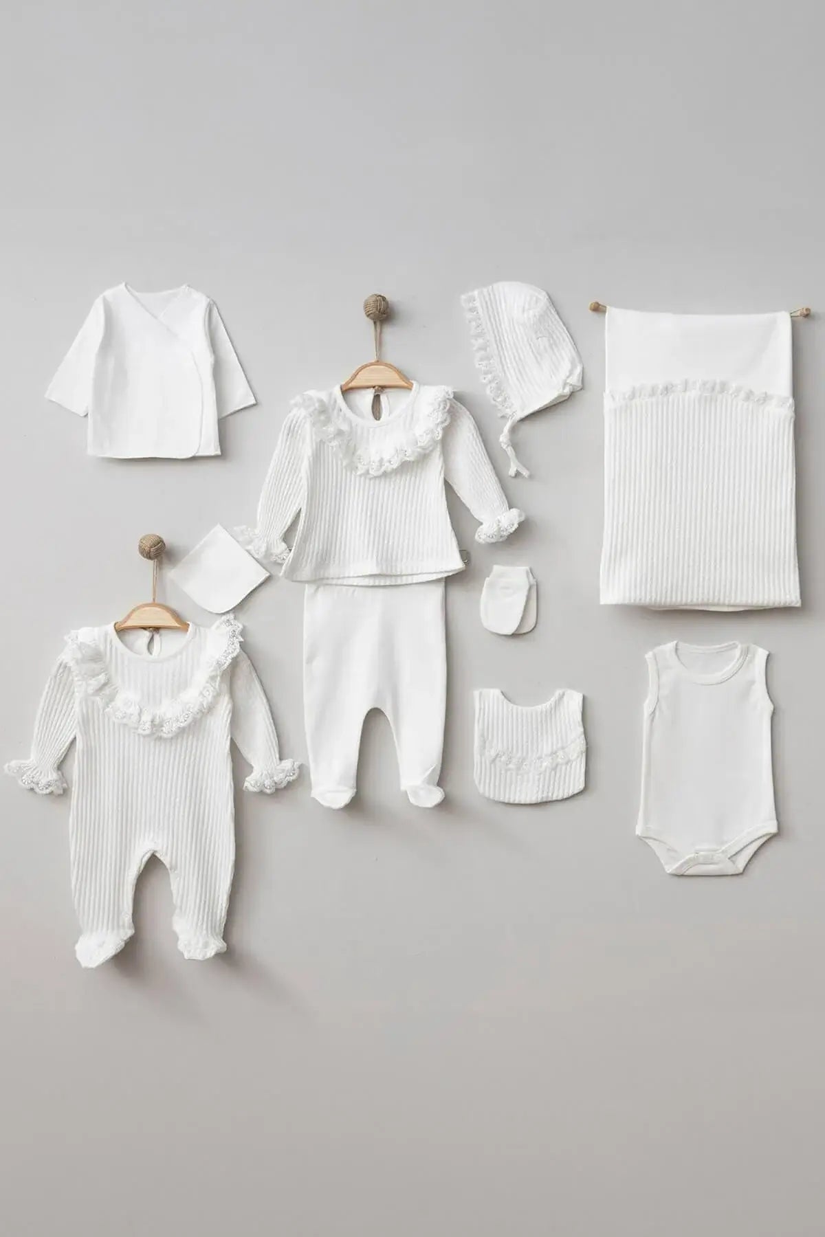 Lina Newborn Baby Girl Coming Home Set (10 pcs)